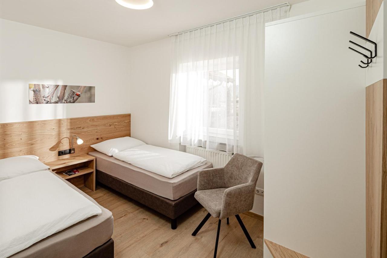 Praelatenhof Wine & Apartments Caldaro Luaran gambar